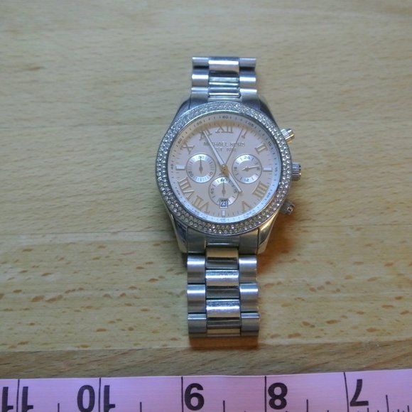 Classic Michael Kors Layton Chronograph Crystal Accented MK5667 - Picture 3 of 7